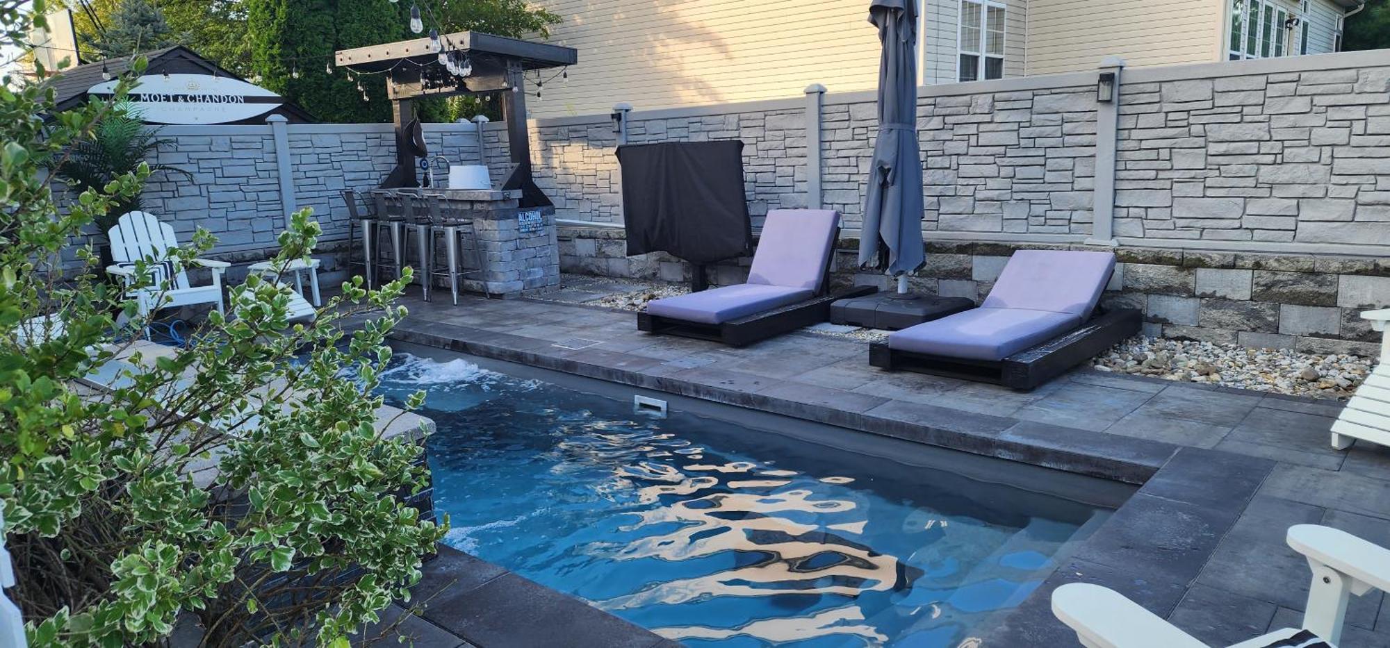 Guest house Staycation Oasis! A Unique Experience! Heated Pool Opens April 2nd! *