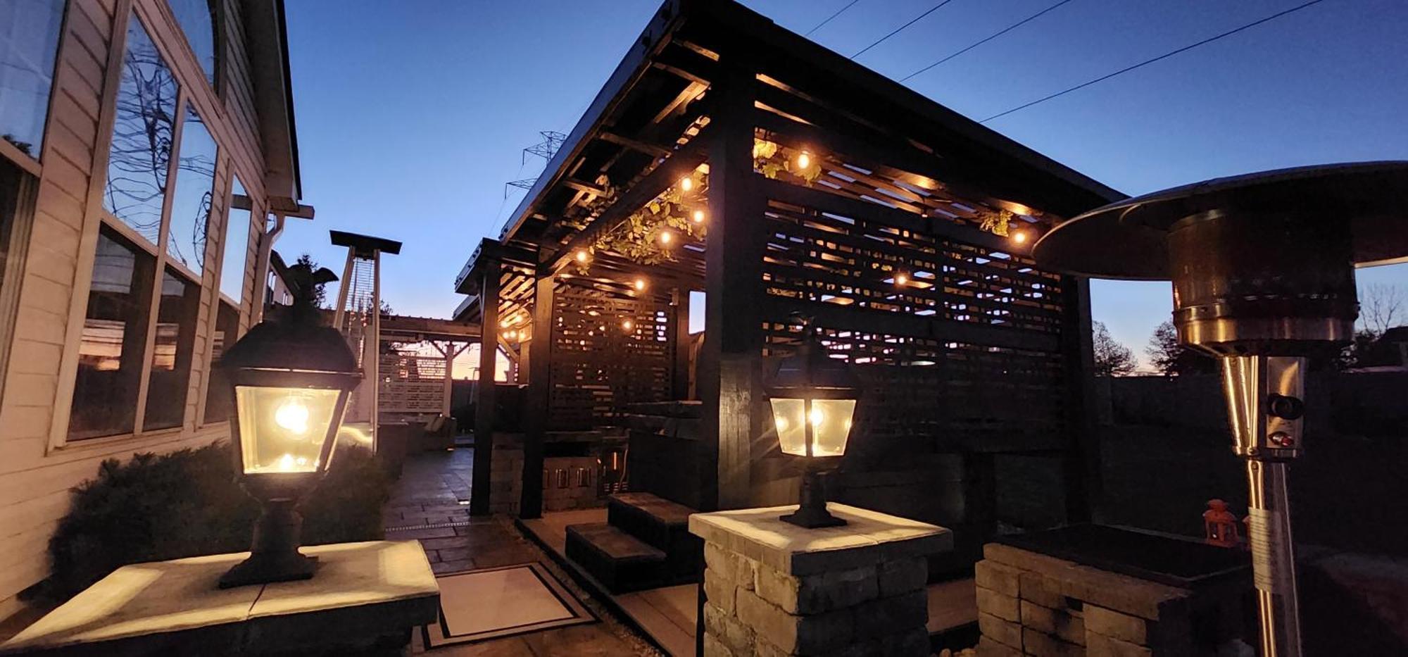 Staycation Oasis! A Unique Experience! Heated Pool Opens April 2nd!